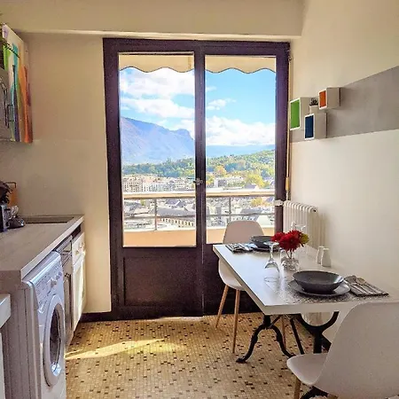 Secteur Gare Avec Balcon Et Vue Panoramique Apartment